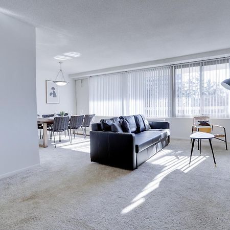 Spacious 2 Bedrooms Apt @Crystal City With Gym Arlington Dış mekan fotoğraf