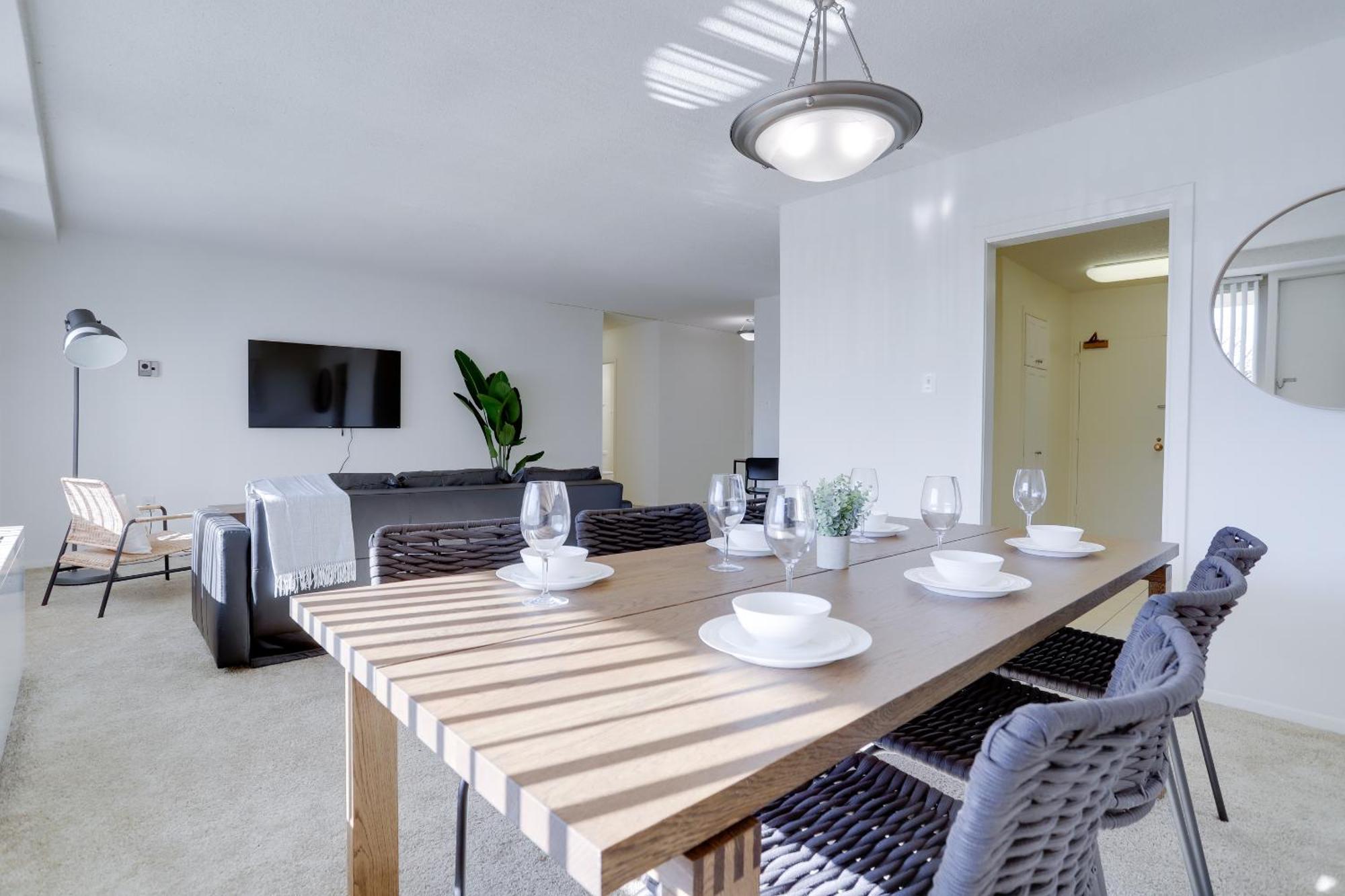 Spacious 2 Bedrooms Apt @Crystal City With Gym Arlington Dış mekan fotoğraf