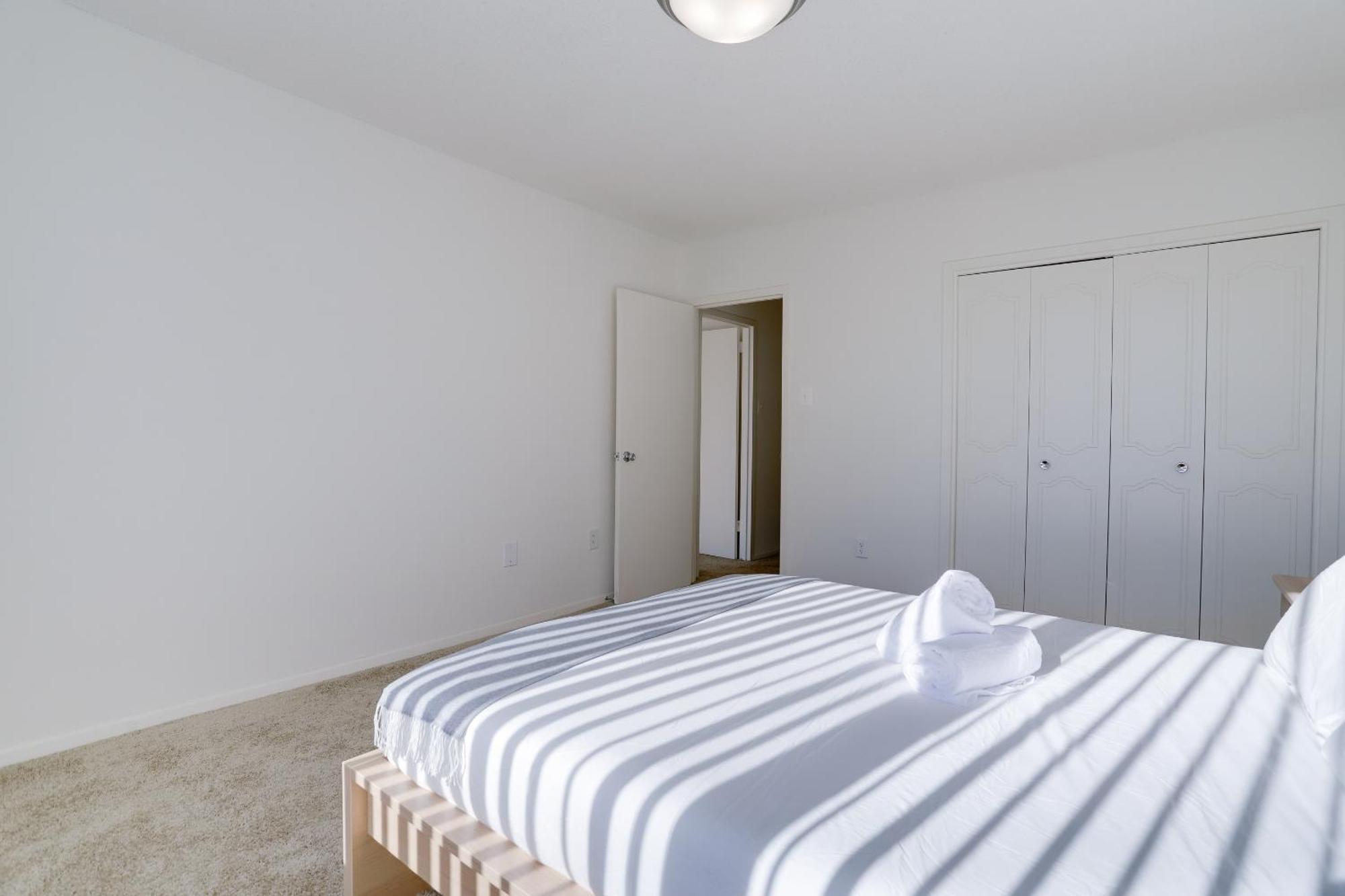 Spacious 2 Bedrooms Apt @Crystal City With Gym Arlington Dış mekan fotoğraf