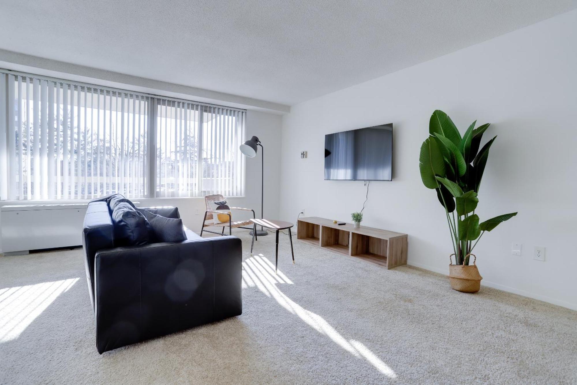 Spacious 2 Bedrooms Apt @Crystal City With Gym Arlington Dış mekan fotoğraf