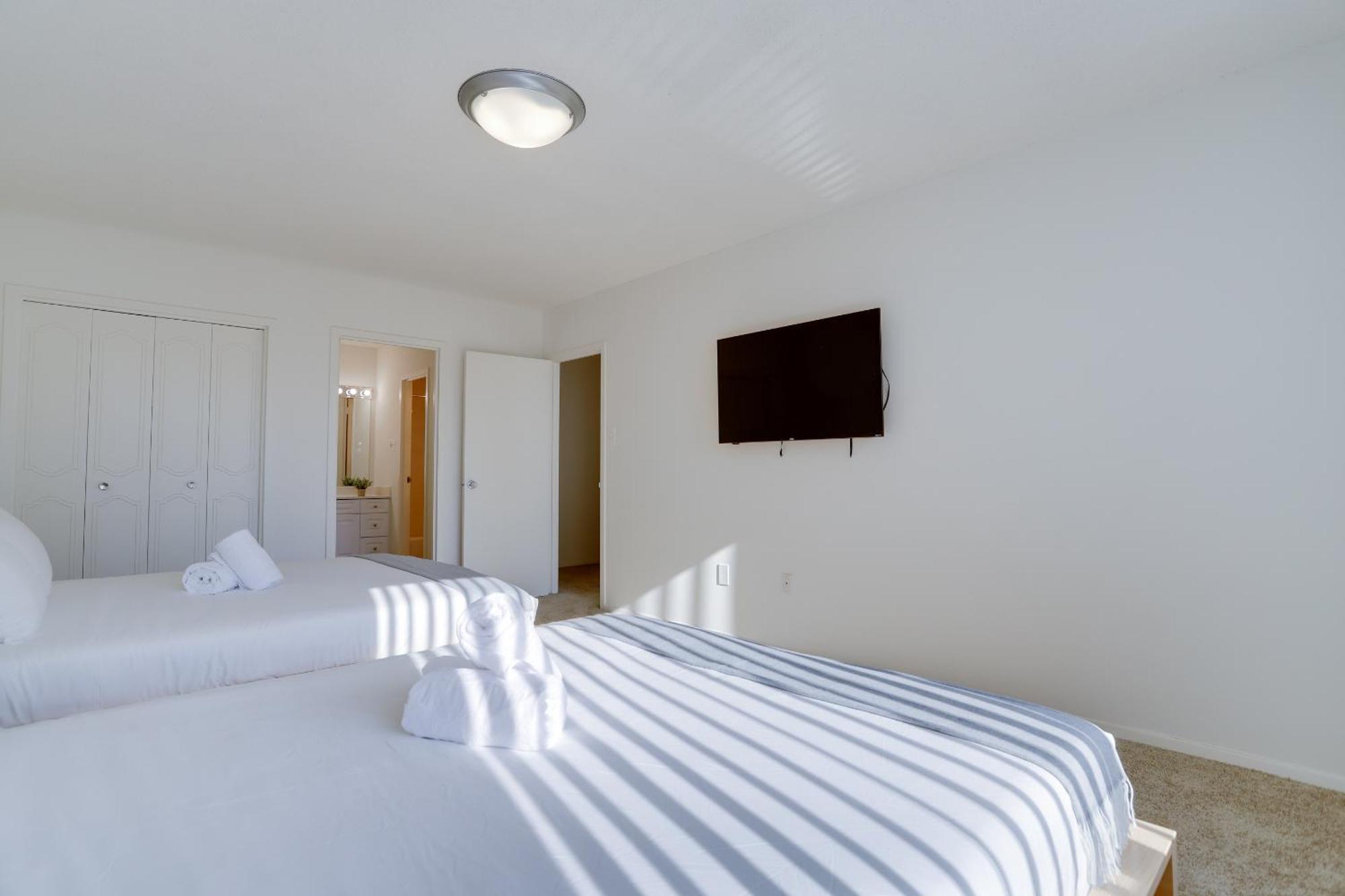 Spacious 2 Bedrooms Apt @Crystal City With Gym Arlington Dış mekan fotoğraf
