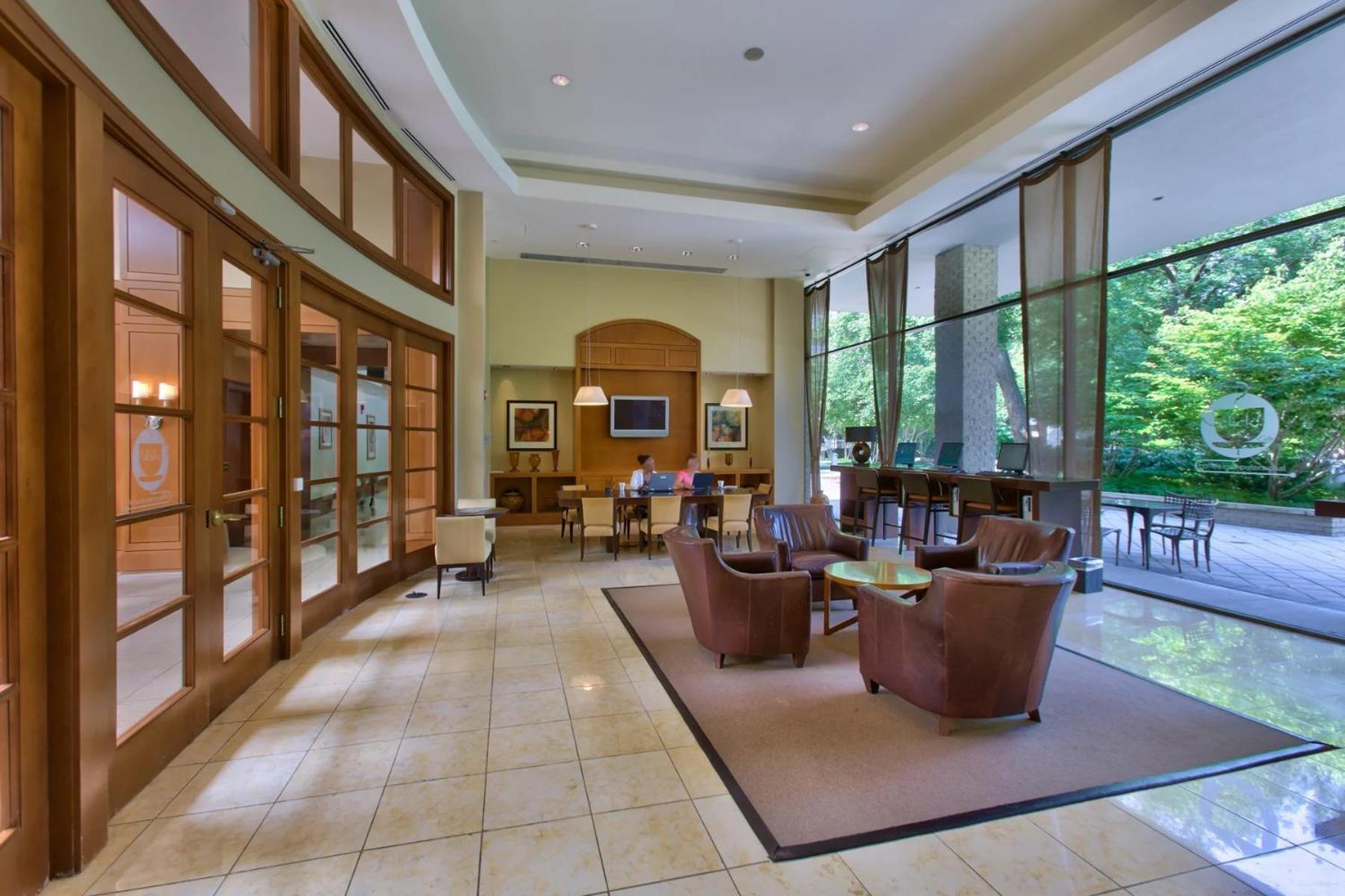Spacious 2 Bedrooms Apt @Crystal City With Gym Arlington Dış mekan fotoğraf